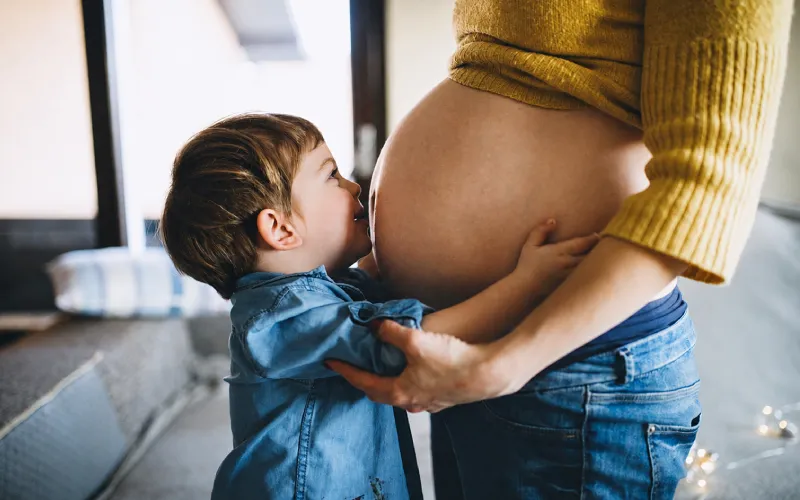 Gestes doux et sur-mesure pour femme enceinte - Studio Gabriella